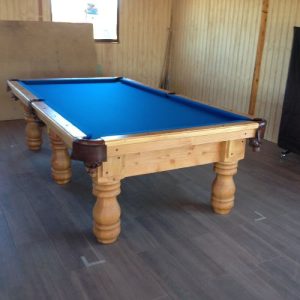 Oregon pata torneada, fabricada en madera pino oregon